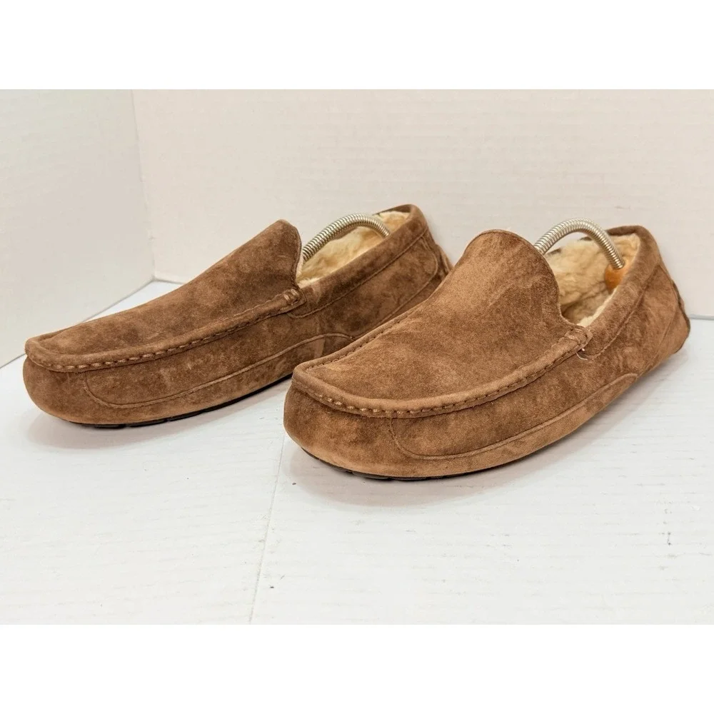 UGG‎ Ascot Chestnut Suede Sheepskin Slippers Men's 11 Loafer Moccasin 5775